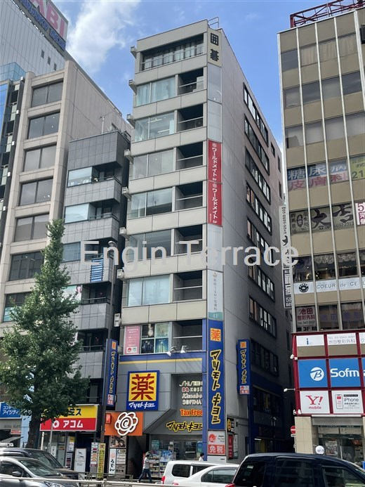新宿 徒歩2分 構造:鉄骨鉄筋コンクリート造