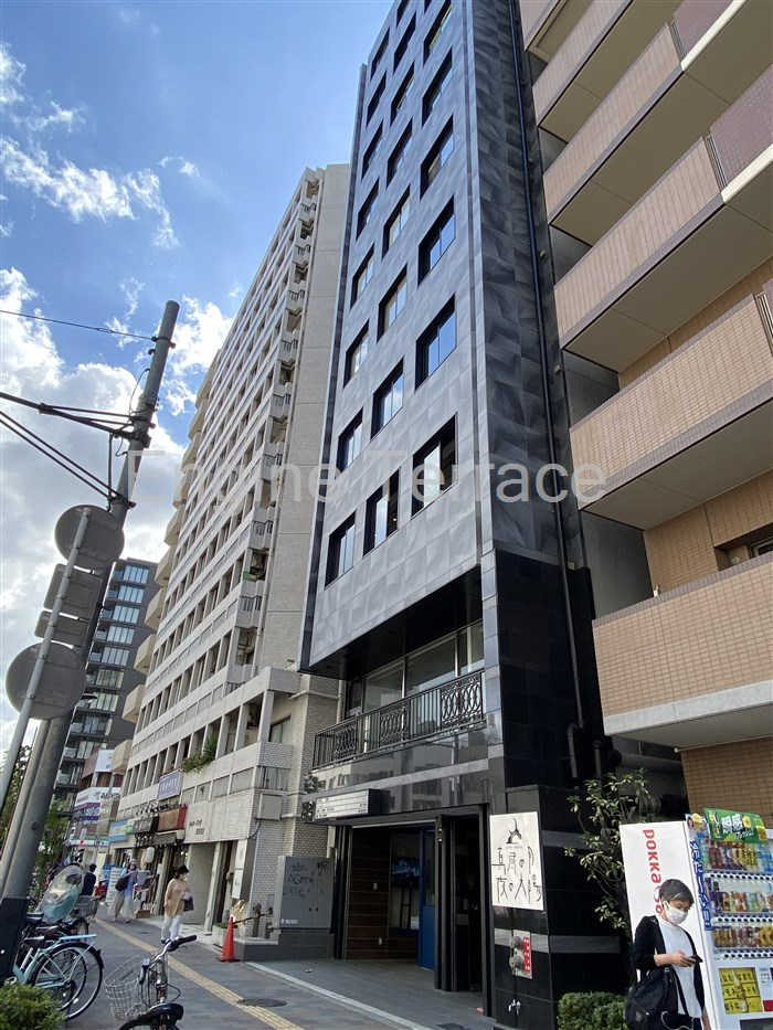 東新宿 徒歩2分 構造:鉄骨鉄筋コンクリート造