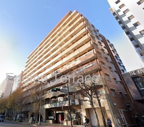 都庁前 徒歩6分 構造:鉄骨鉄筋コンクリート造