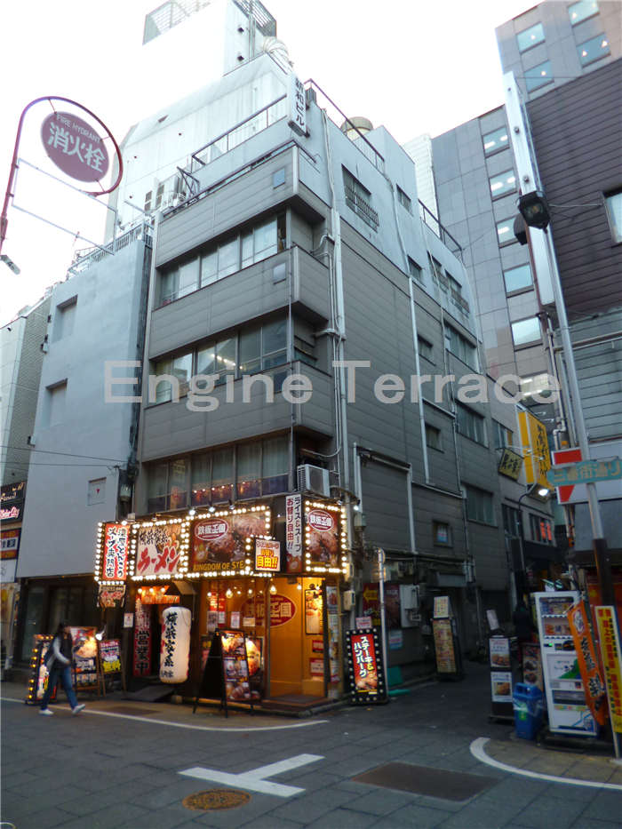新宿 徒歩6分 構造:鉄筋コンクリート造