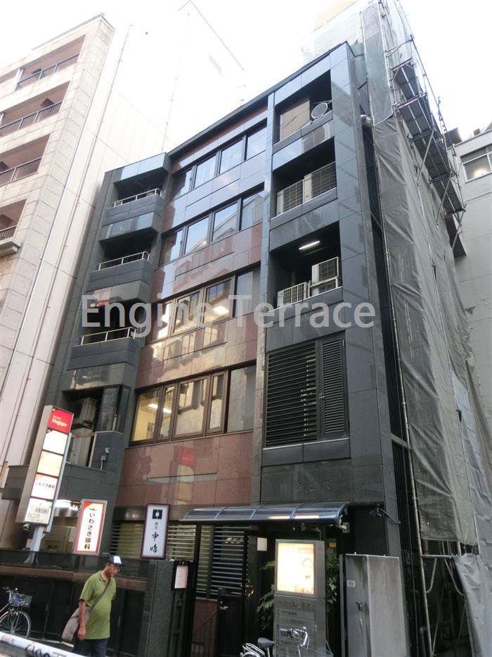 新宿 徒歩4分 構造:鉄骨鉄筋コンクリート造